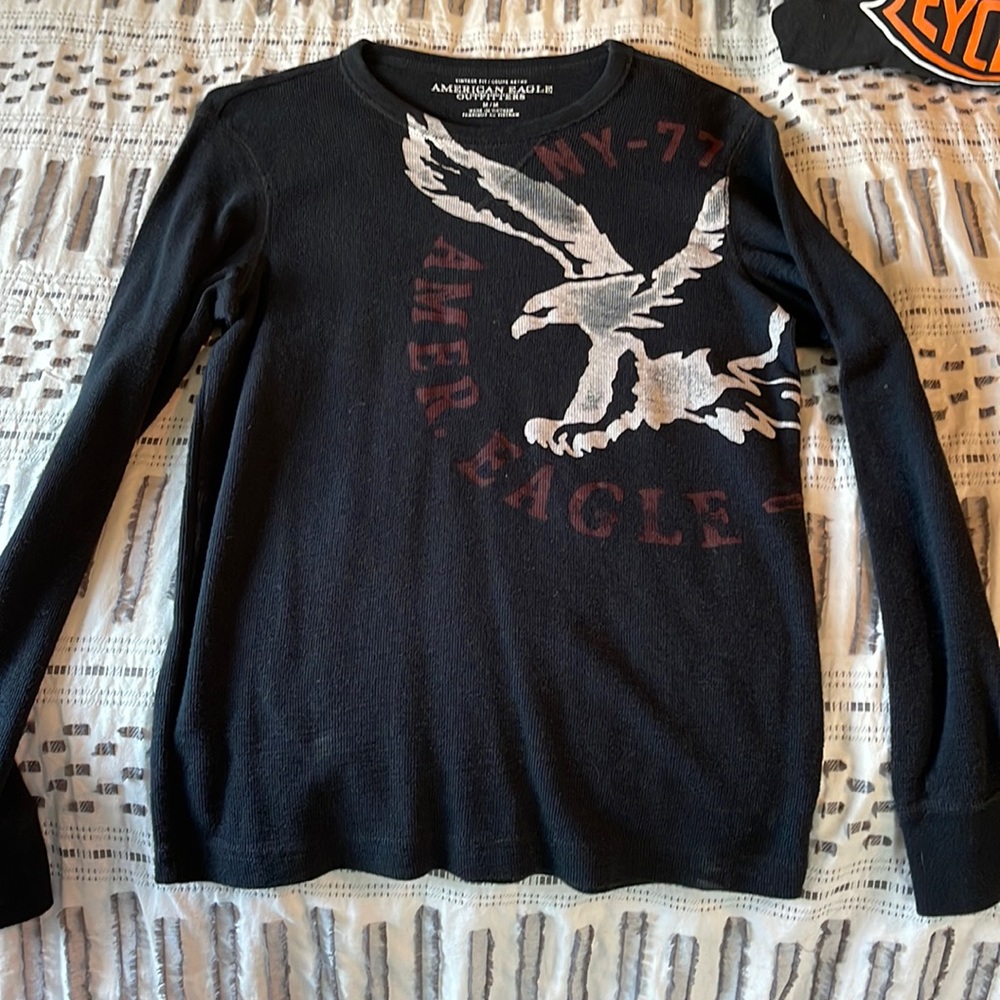 American eagle long sleeve shirt